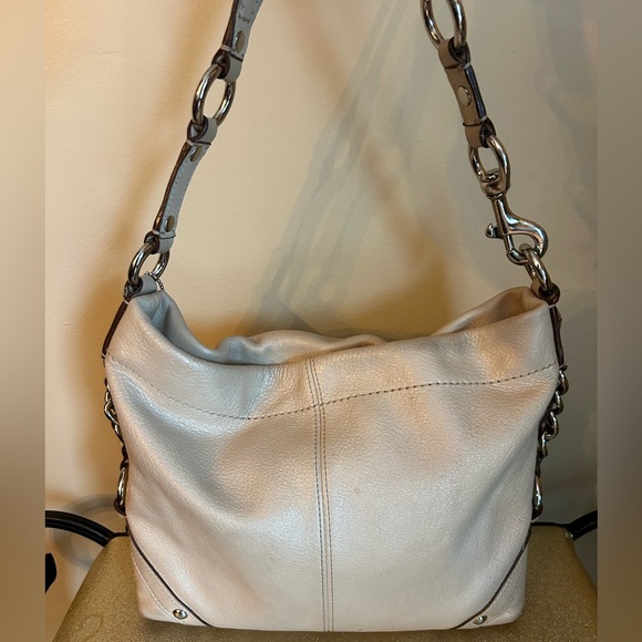 Coach Cream Leather Shoulder Bag - Picture 7 of 12